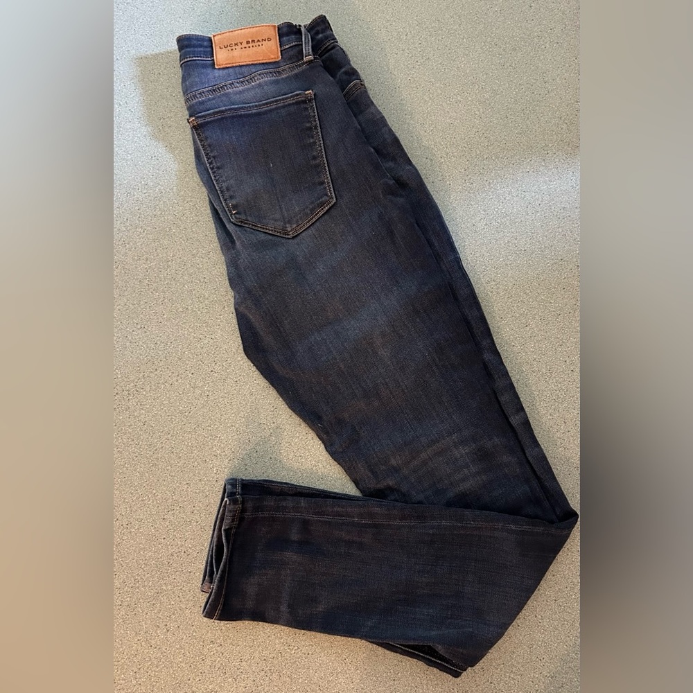 Lucky Brand Jeans, Mid-Rise, super skinny “Ava” Size 2/26 New without Tags